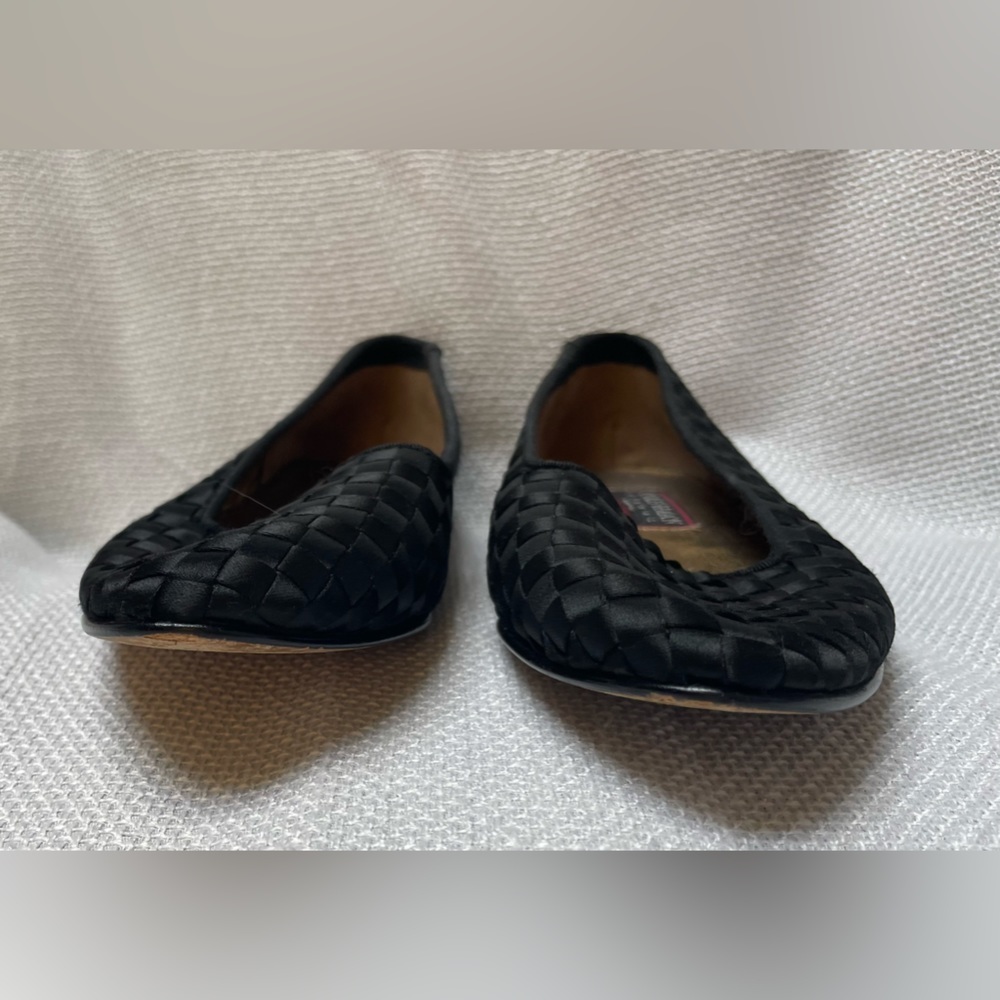 Cole Haan Formal basket weave shoe - Picture 6 of 7